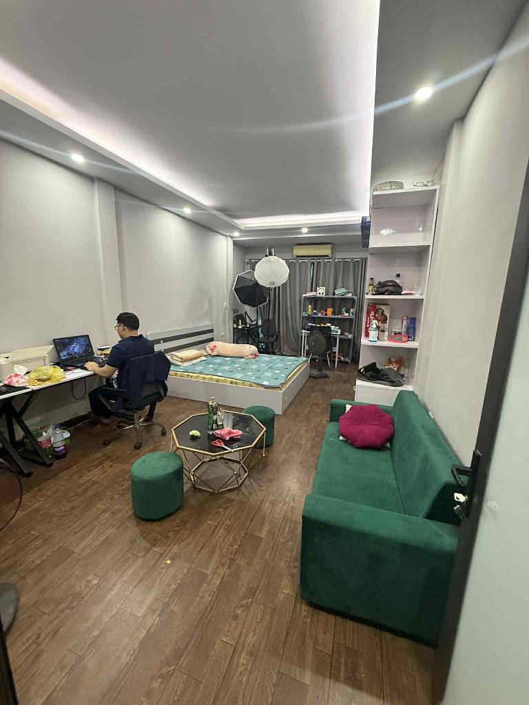 Bán nhà trung tâm Hai Bà Trưng 40m ra phố lô góc 46m2 10.5 t.ỷ - Ảnh 1